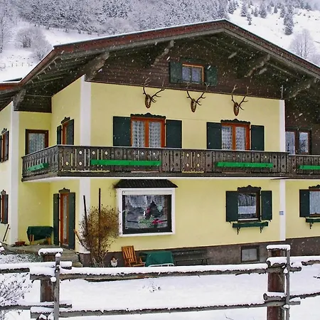 Holiday Home, Fusch An Der Glocknerstrasse 펜션